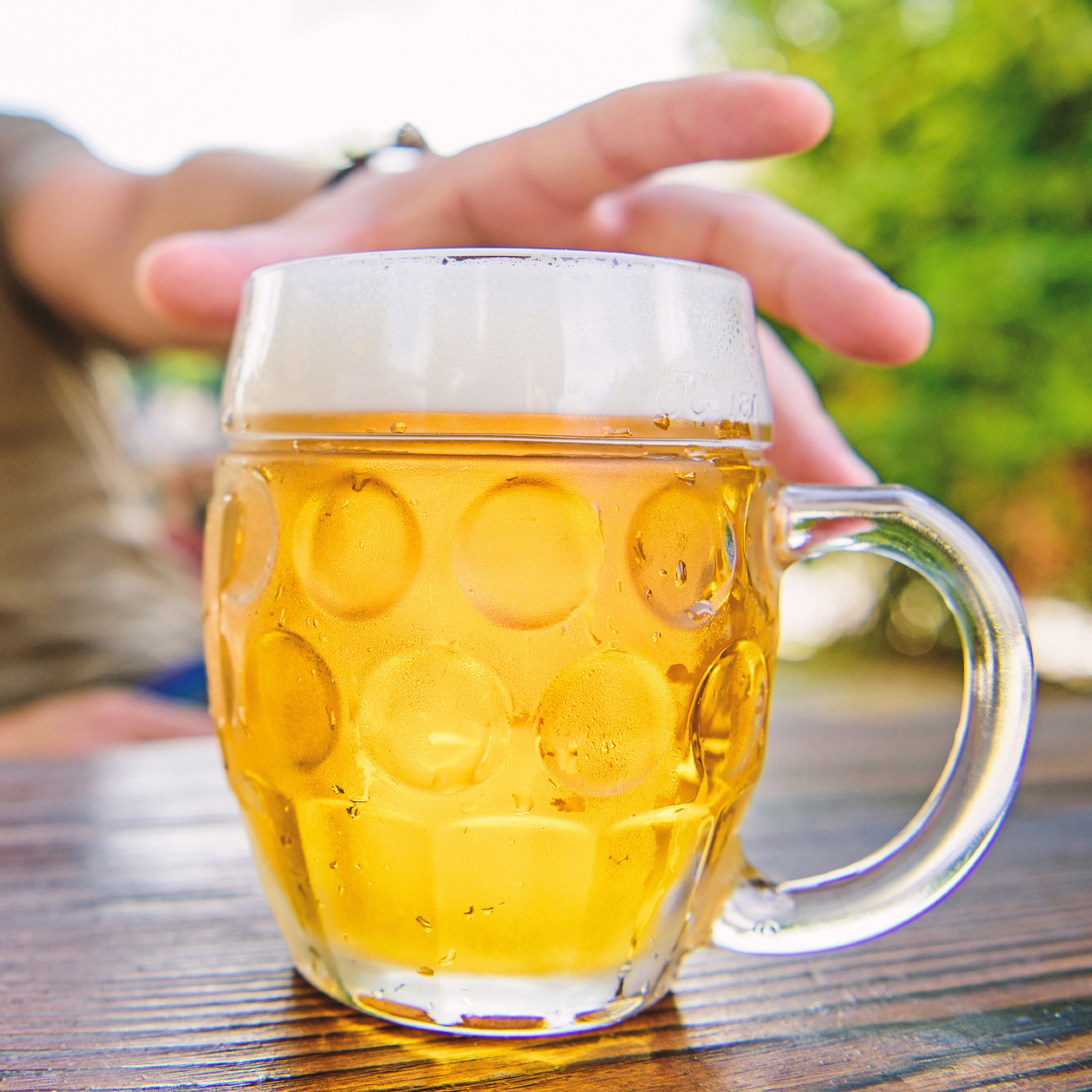 From Buzz to Burnout: How Alcohol Affects the Brain and Body