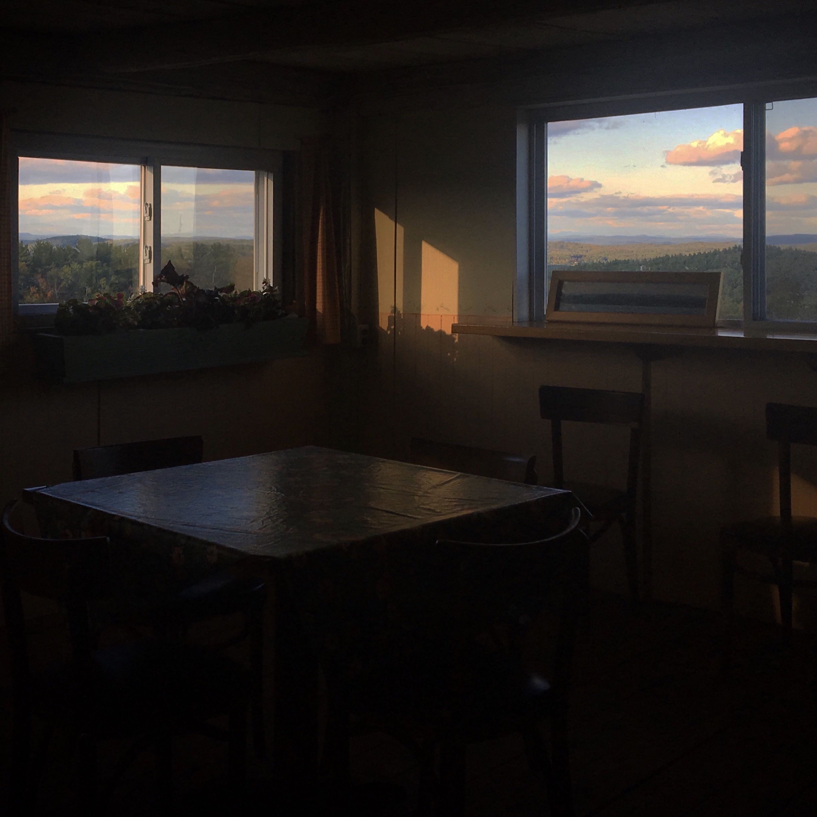 Inside/In