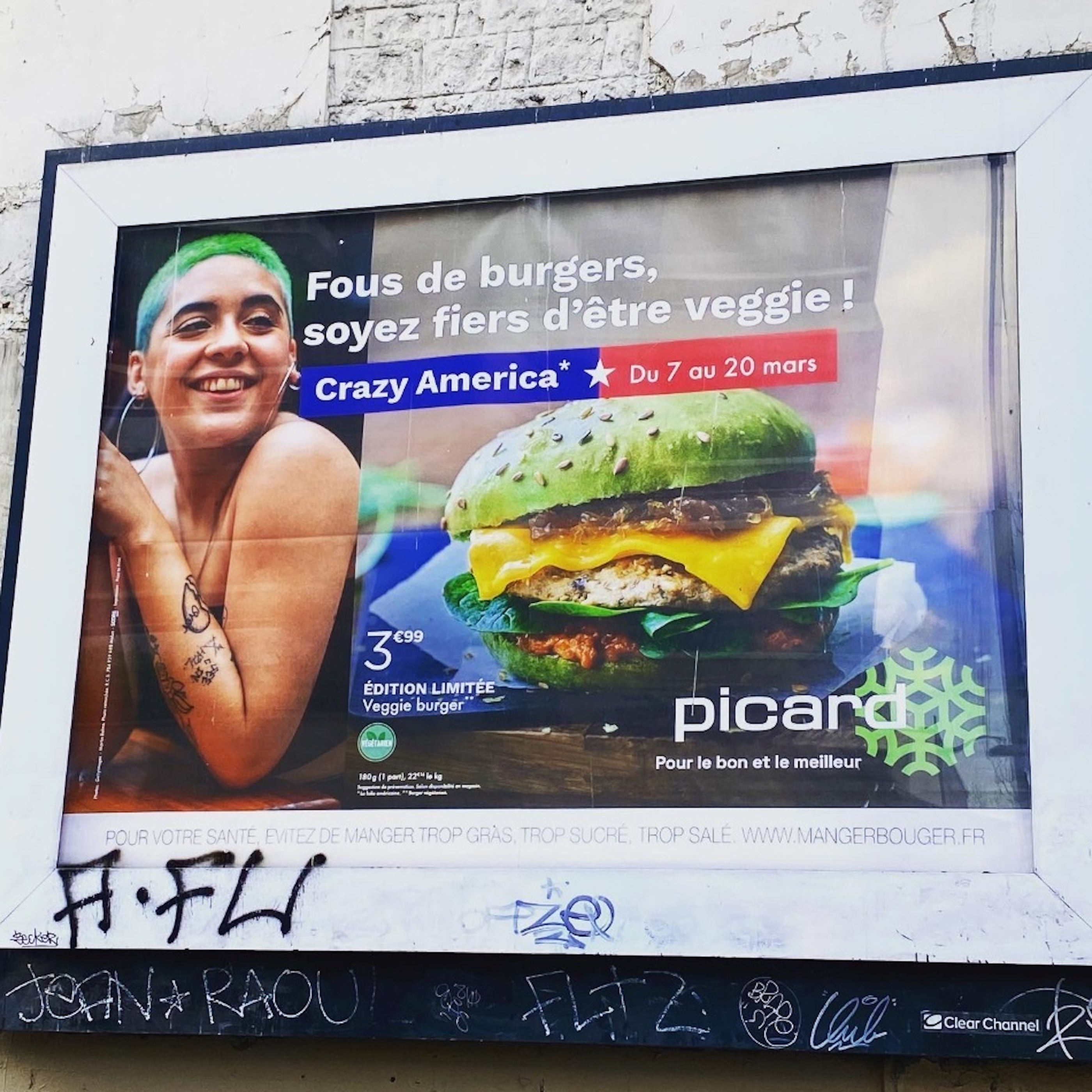 Green Hamburgers and Pastrami Waffles: American Food in Paris